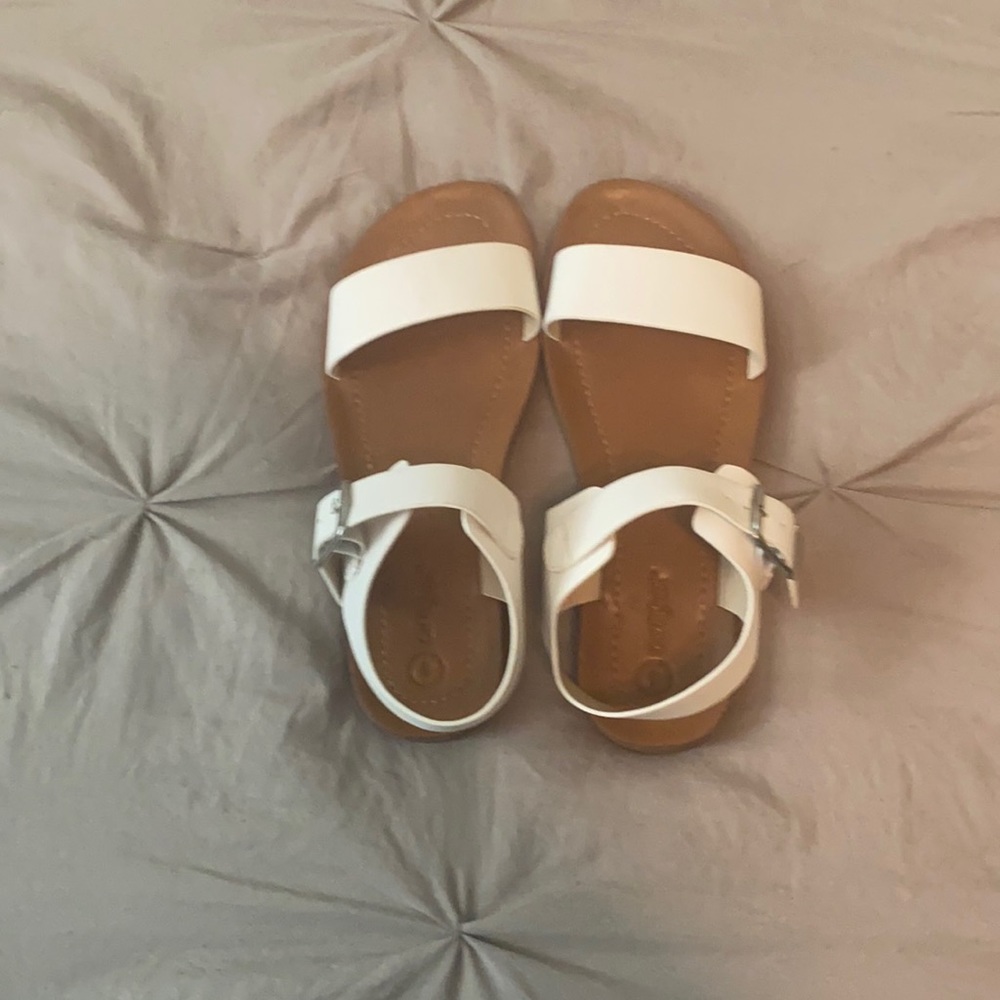 Cute Girls cat and & Jack White Sandals